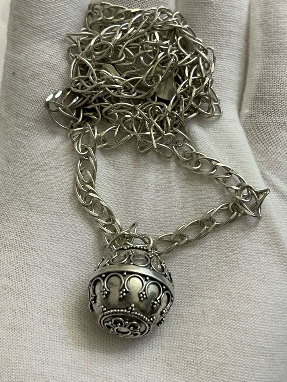 Vintage Sterling Silver Bola Pregnancy Harmony Ball Necklace Angel Caller Chime